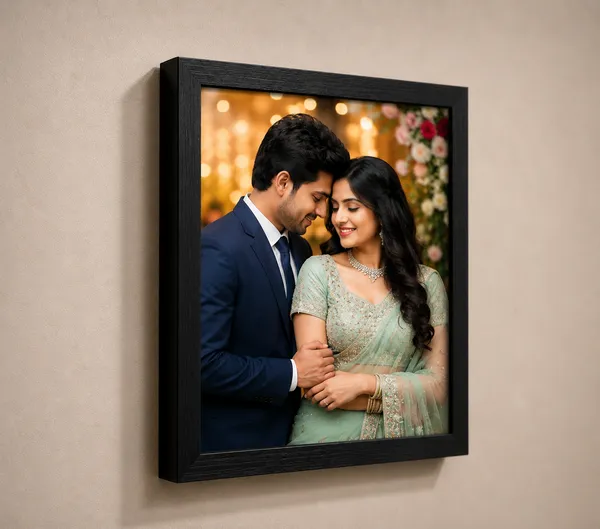 Wood_Modern_Personalized_Portrait_Photo_Wall_Frame