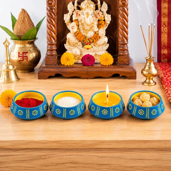 Diya_-_Dekachi_(4Pc)_For_Home_Decor,_Festive_Celebration,_Puja