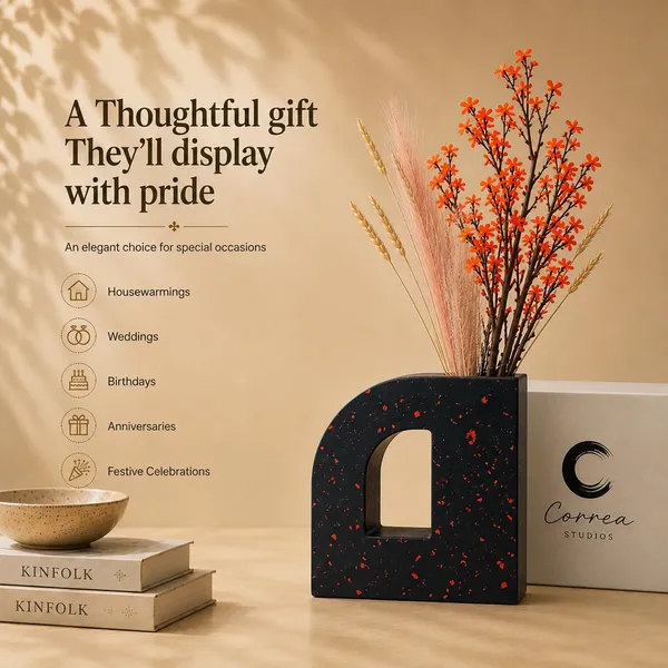 Infinity_Arc_Decorative_Flower_Vase