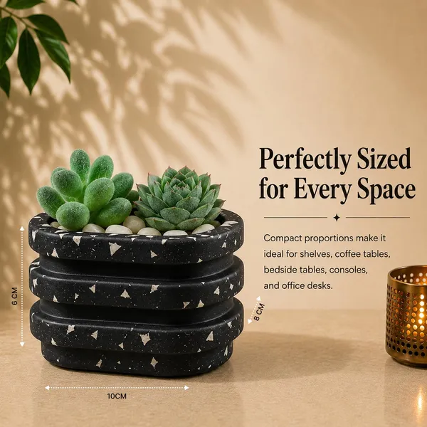 Tri_Rib_Decorative_Vase