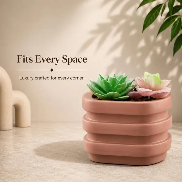Tri_Rib_Decorative_Vase