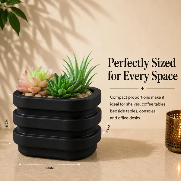 Tri_Rib_Decorative_Vase