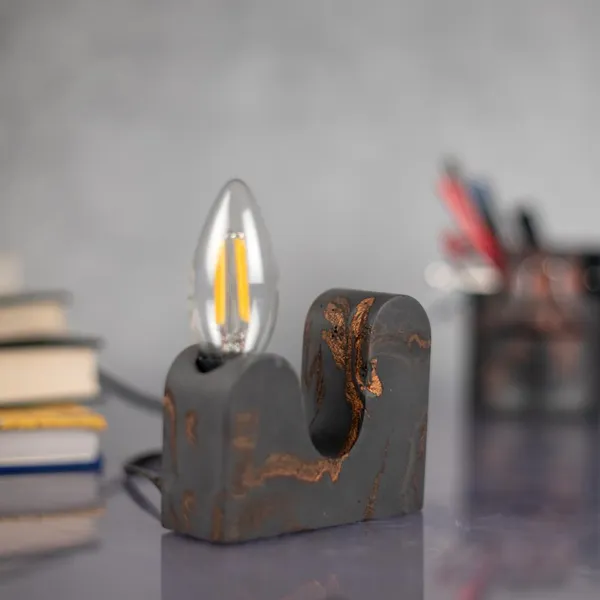 Table_Lumina
