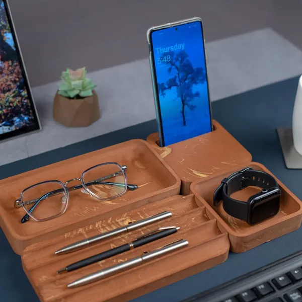 Desk_Mate