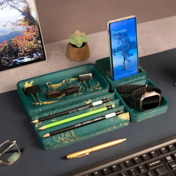Desk_Mate