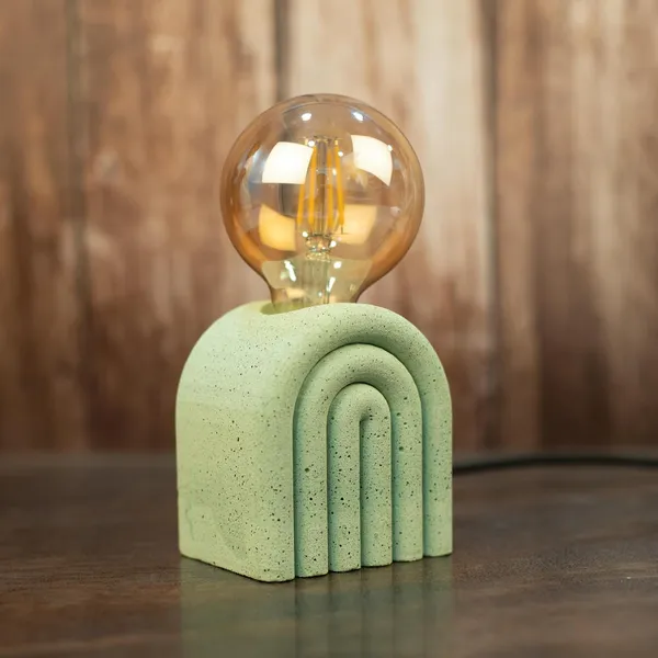Desk_Luminate