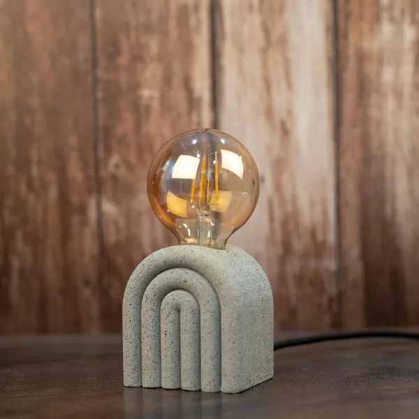 Desk_Luminate