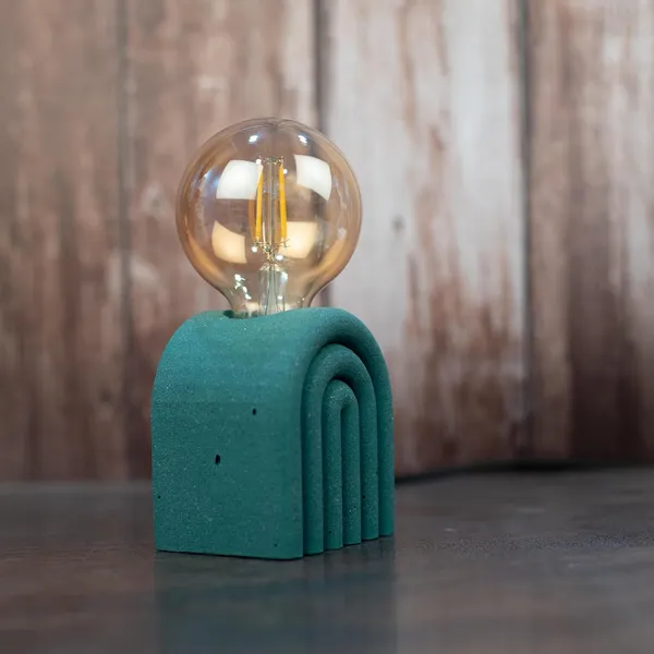 Desk_Luminate