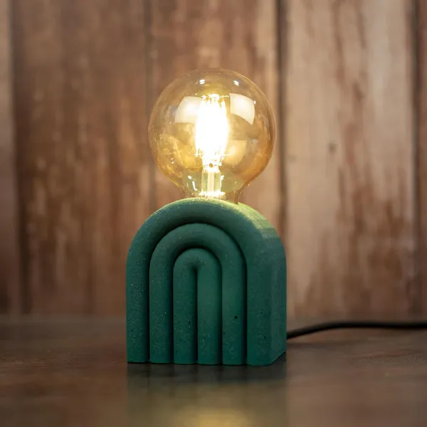 Desk_Luminate