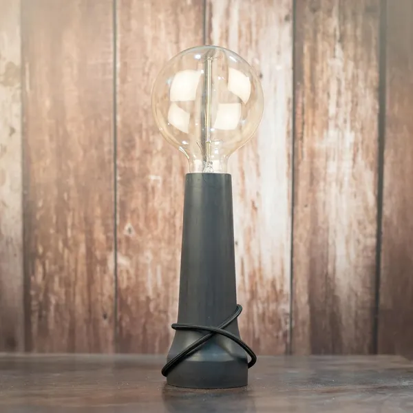 Desk_Gleam_Lamp