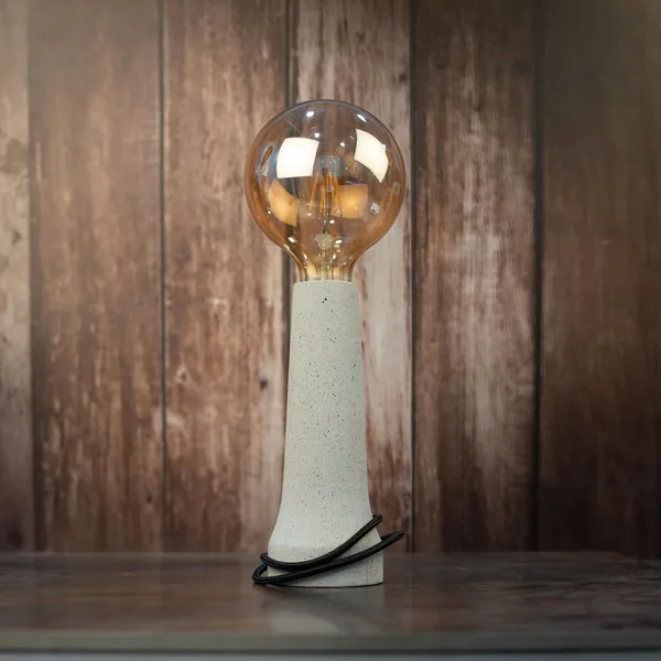 Desk_Gleam_Lamp