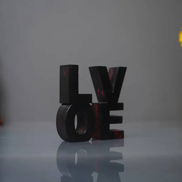 Love_Aura