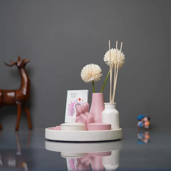 Love_Radiance_Showpiece