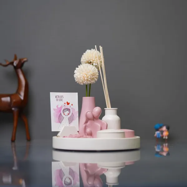 Love_Radiance_Showpiece