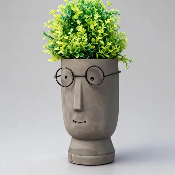 Acrylic_Polymer_Face_Shaped_Decorative_Planter_Grey