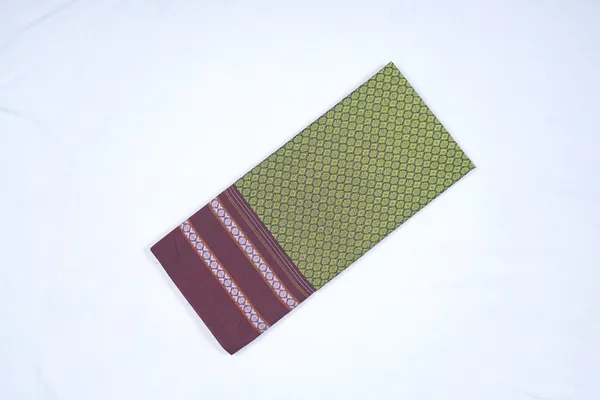 Green_Pure_Silk_Brocade_Traditional_Blouse_For_Women
