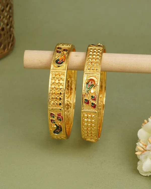 Gold_Alloy_Enamel_Decorative_Bangles_For_Women