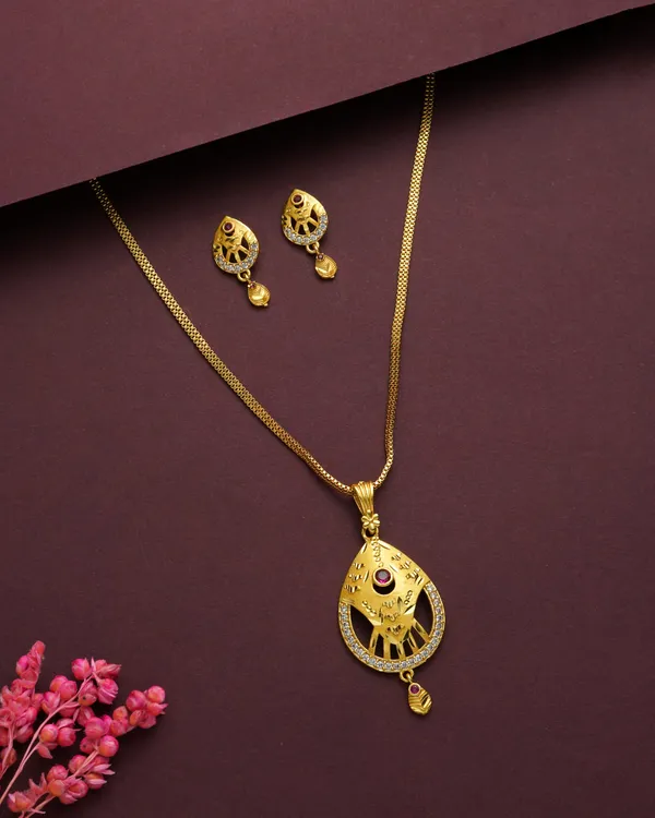Gold_Alloy_Red_Stone_Traditional_Necklace_And_Earrings_Set_For_Women
