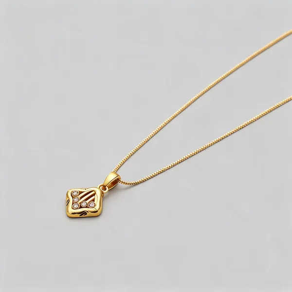 Gold_Alloy_Geometric_Square_Pendant_Necklace_For_Women