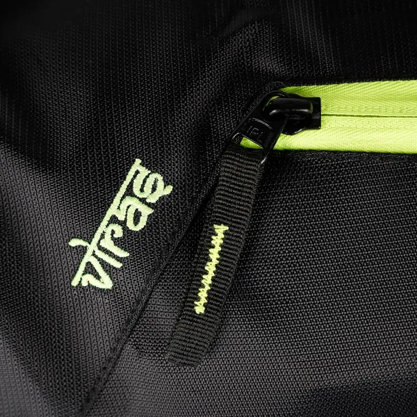 Telecom_Gym_Bag_24_8l_Black_4_Compartments