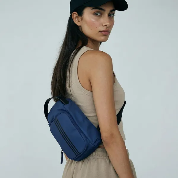 Backbencher_Chest_Bag_For_Men_Women_Waterproof_Sling_Bag_2_5l_Compact_Crossbody_Backpack_Travel_Hiking_Casual_Daypack_With_2_Compartments_Lightweight_Chest_Pack_Blue