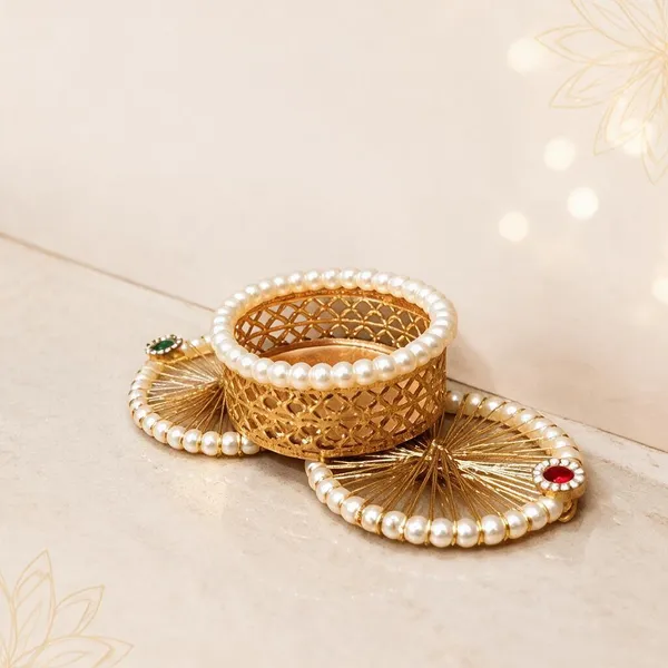 Pearl_Ring_With_Metal_Holder_Candle_Holder_Pack_Of_7