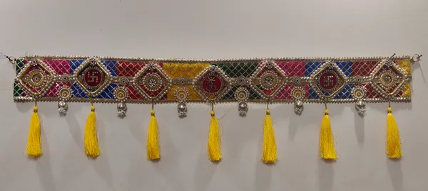 Jute_Base_With_Multi_Color_Lace_And_Pearl_Rings_Dwar_Toran