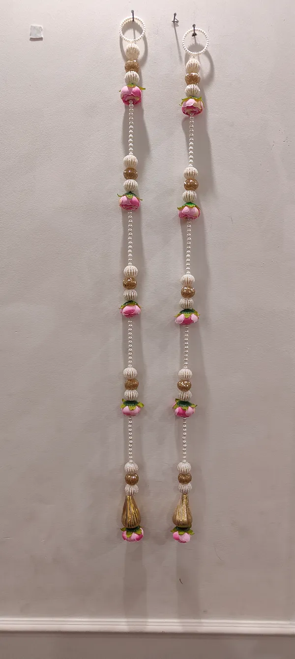 synthetic_flower_with_pearl_beads__side_hanging