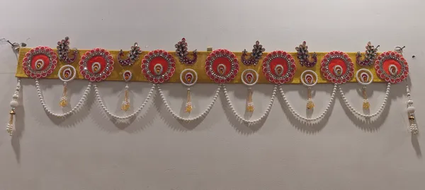 Jute_and_plastic_beads__dwar_toran