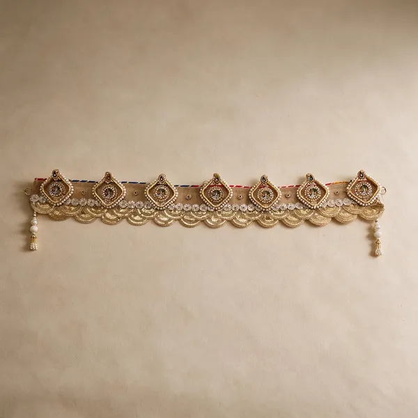 Jute_Base_With_Scalping_Lace_And_Pearl_Beads_Dwar_Toran
