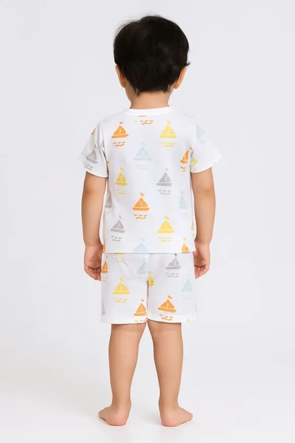 White_Cotton_Printed_Shirt_Shorts_Set_For_Baby_Boys_&_Girls