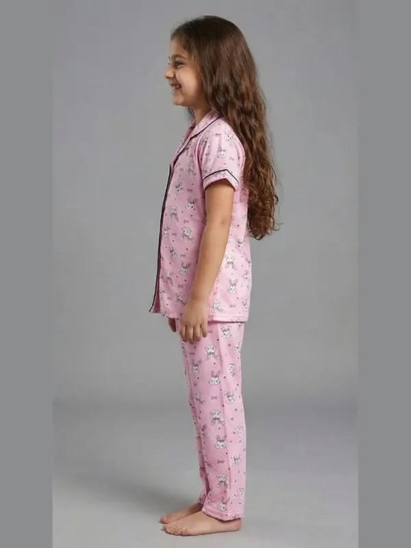 Pink_Cotton_Relaxed_Fit_Printed_Nightwear_For_Girls