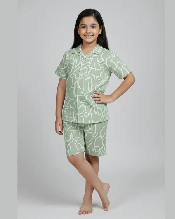 Green_Cotton_Casual_Shirt_Shorts_Set_For_Girls