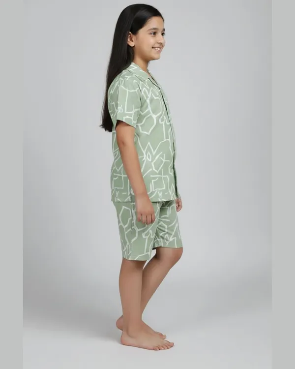 Green_Cotton_Casual_Shirt_Shorts_Set_For_Girls