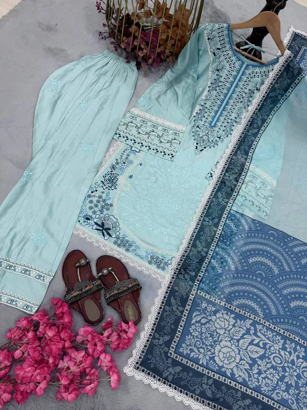 Aqua_Floral_Embroidered_Kurta_Set_for_Women