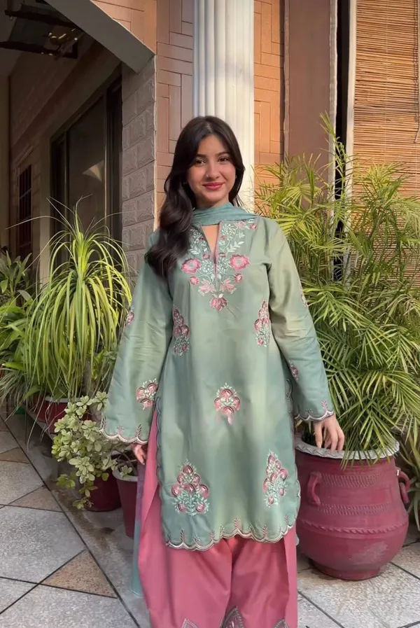 Green_Cotton_Floral_Embroidered_Straight_Suit_Set_For_Women
