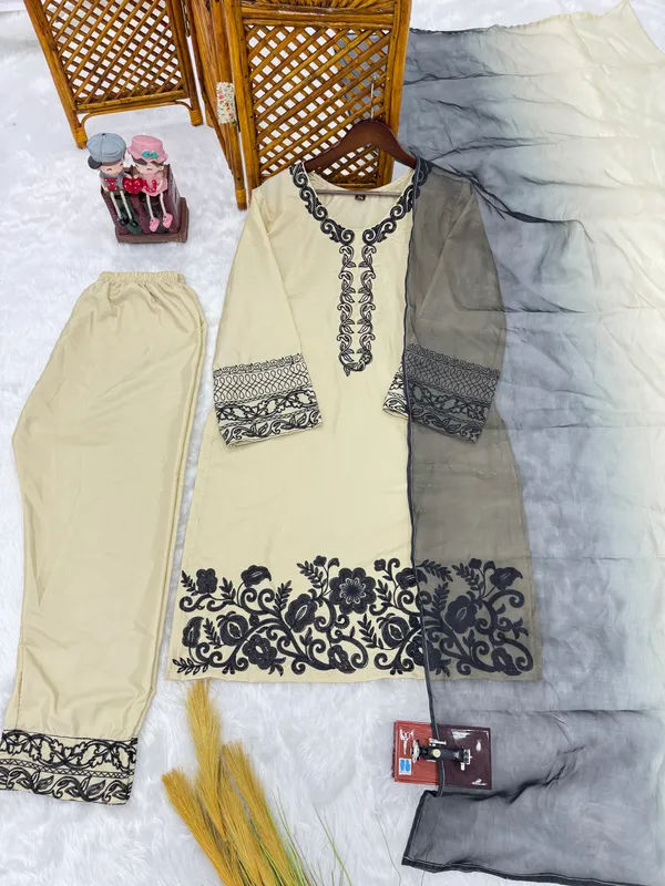 Cream_Crepe_Silk_Straight_Floral_Embroidered_Kurta_Set_For_Women