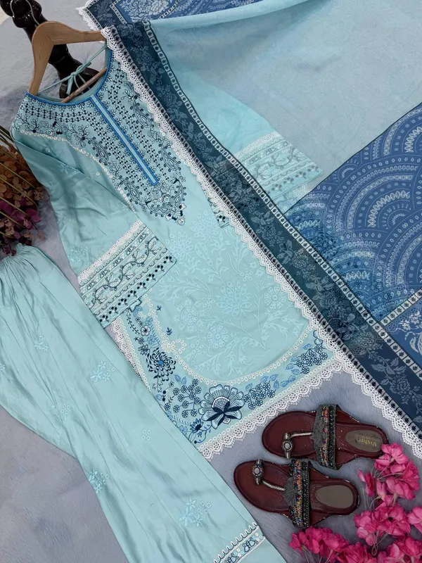 Aqua_Floral_Embroidered_Kurta_Set_for_Women