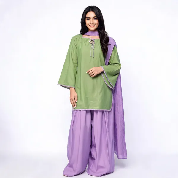 Green_Crepe_Silk_Flared_Sleeve_Kurta_Set_For_Women