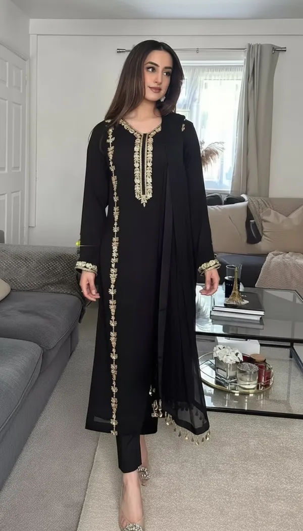 Black_Georgette_Straight_Floral_Embroidered_Kurta_Set_For_Women