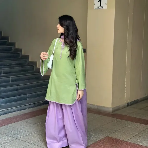 Green_Crepe_Silk_Flared_Sleeve_Kurta_Set_For_Women
