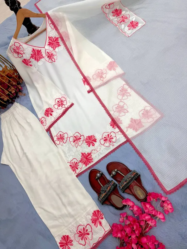 White_Floral_Embroidered_Kurta_Set_for_Women