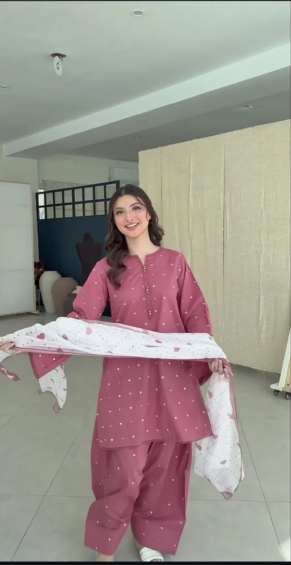 Pink_Cotton_Silk_Straight_Heart_Motif_Kurta_Set_For_Women