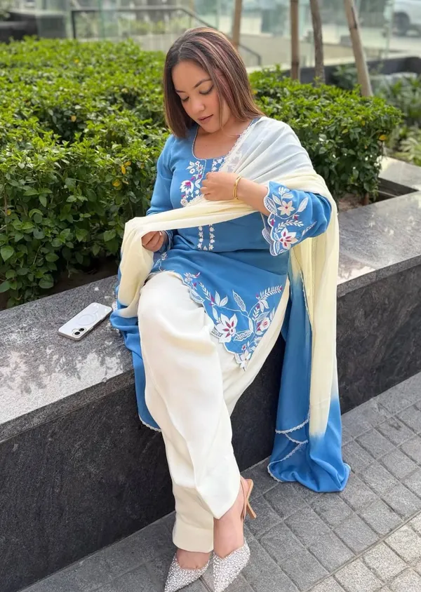 Sky_Blue_Crepe_Silk_Straight_Embroidered_Kurta_Set_For_Women