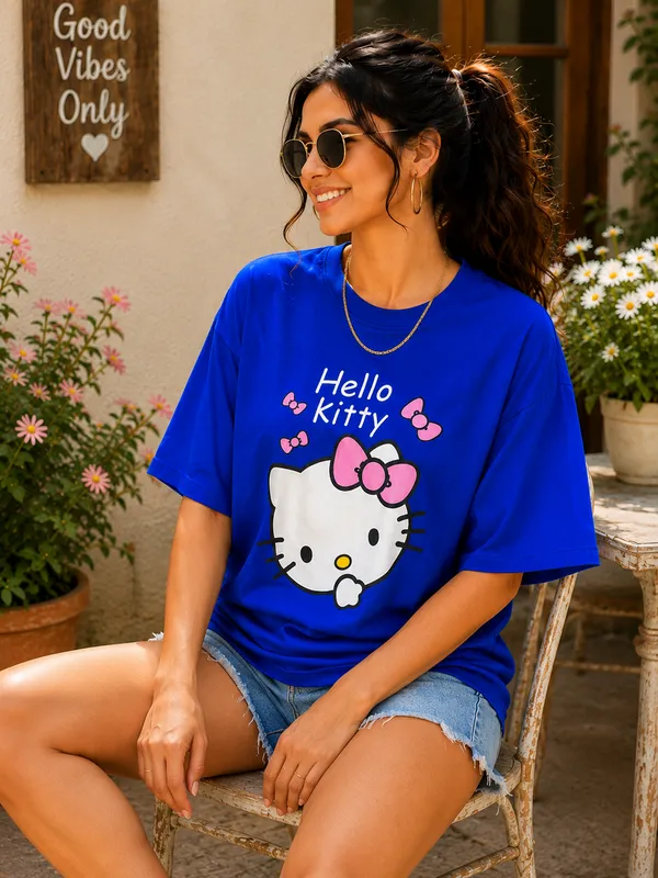 Blue_Oversized_Graphic_T-Shirt_for_Women