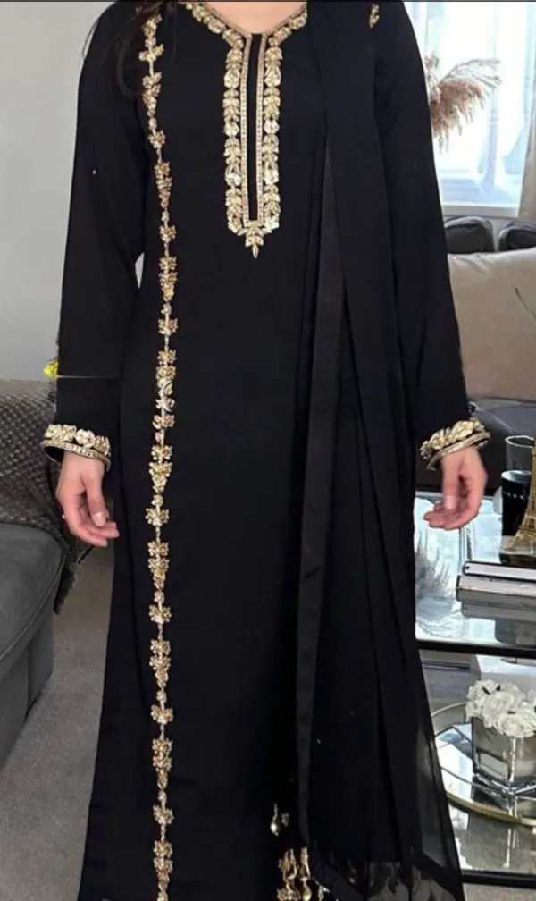 Black_Embroidered_Straight_Suit_Set_for_Women