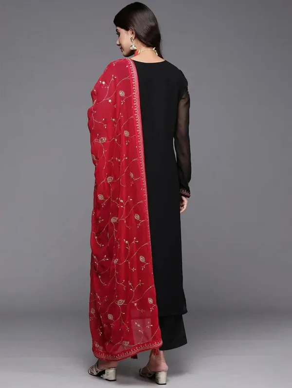 Black_Embroidered_Ethnic_Kurta_Set_For_Women