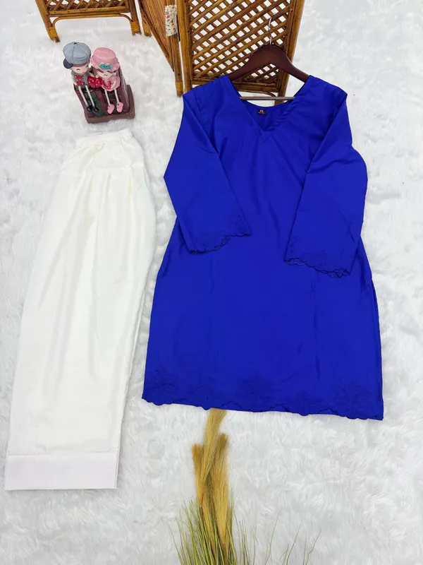 Blue_Straight_Fit_Kurta_Pant_Set_for_Women