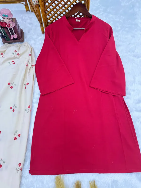 Red_Solid_Kurta_Set_for_Women