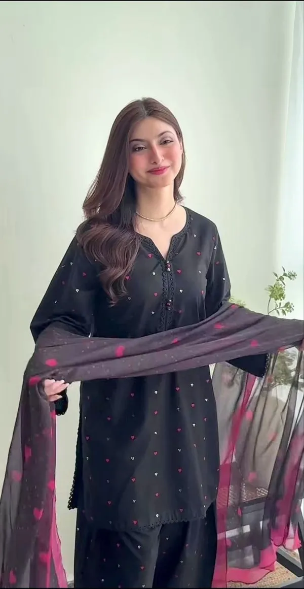 Black_Printed_Straight_Suit_Set_for_Women